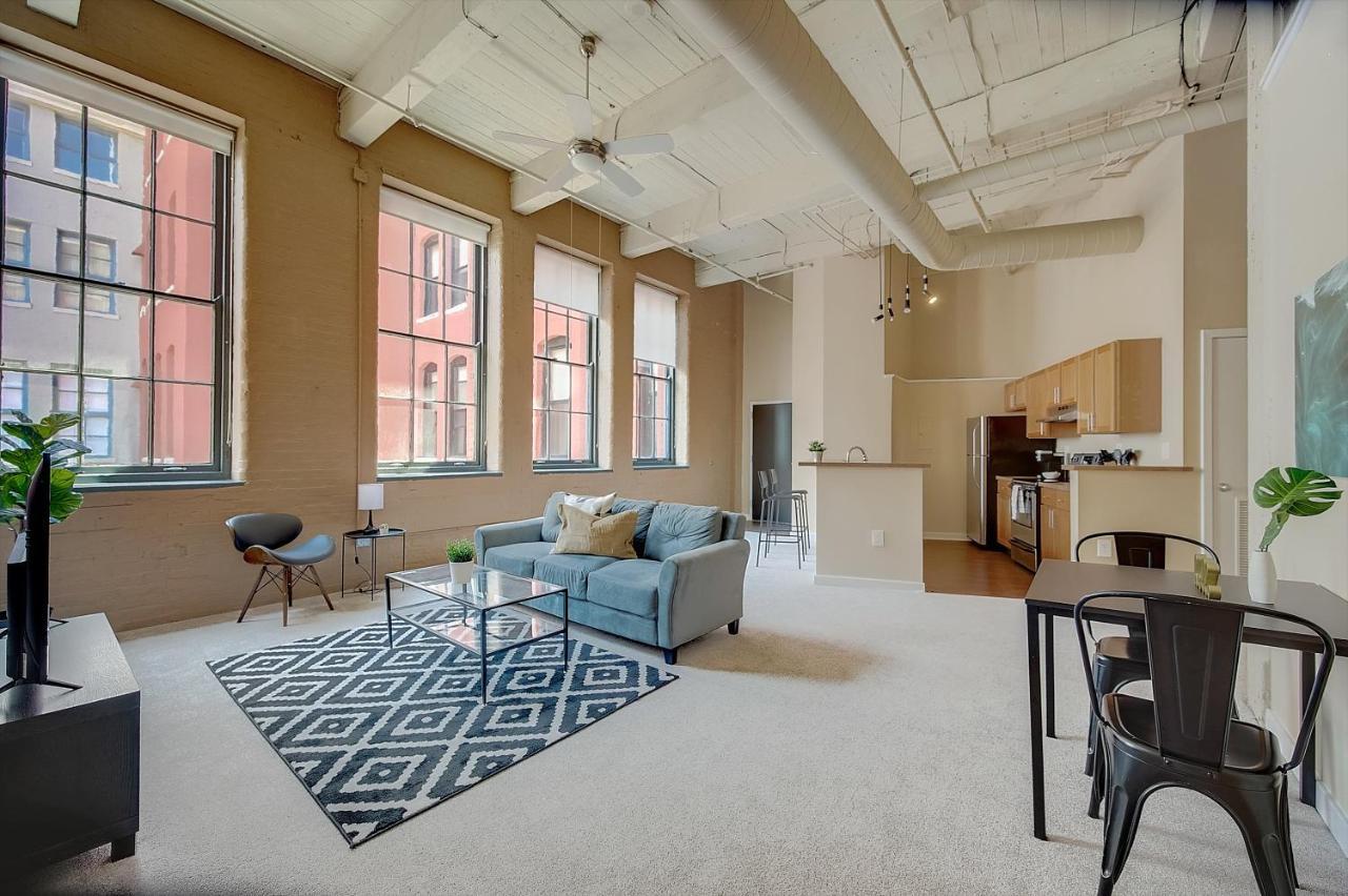 Frontdesk I Sycamore Place Apts Downtown Cincinnati Quarto foto